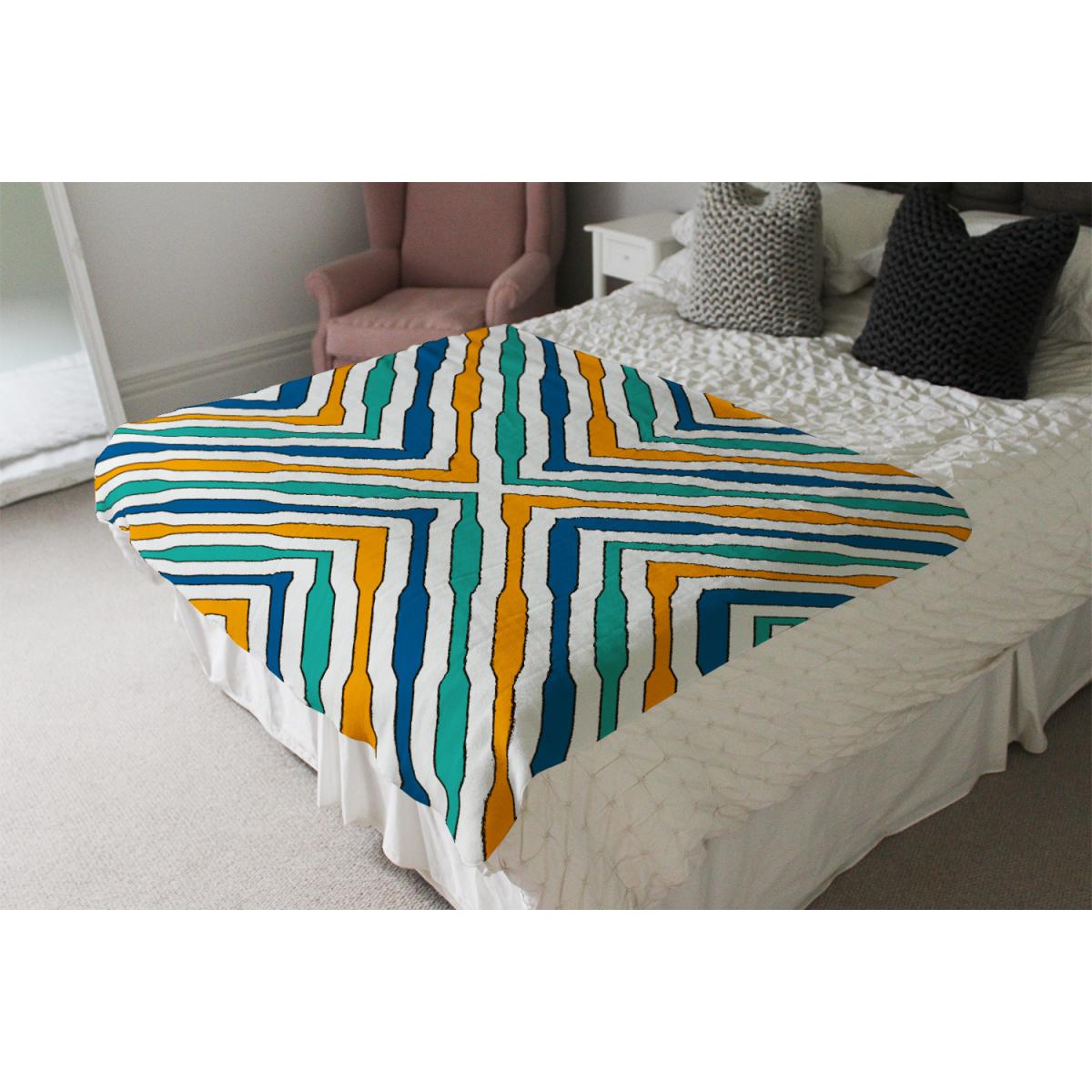 Ethnic Geometric Figures Blanket - Green – image 4