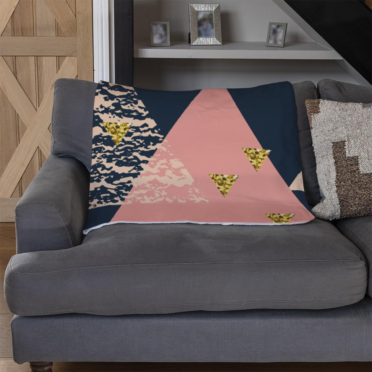 Triangle Pattern Blanket - Pink – image 3