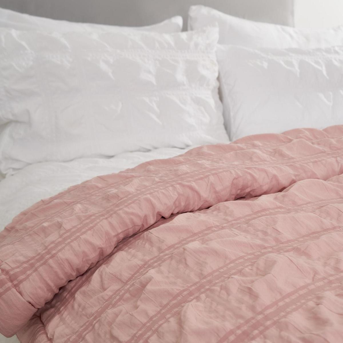 Sienna Square Seersucker Quilted Bedspread Throw Blanket - Pink – image 3