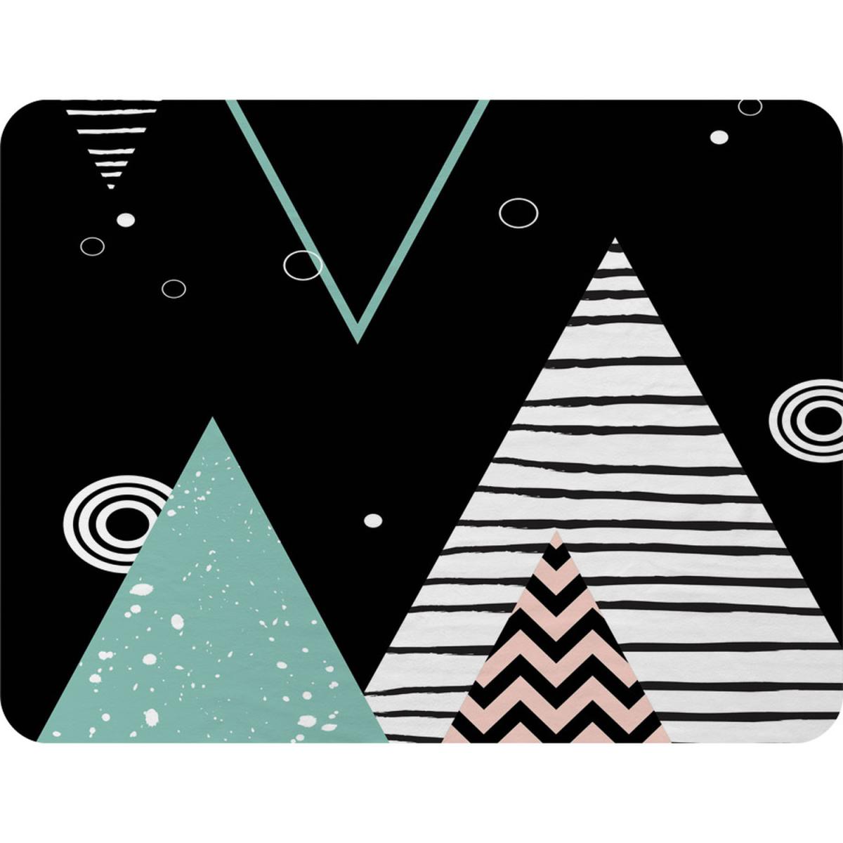 Triangles Circles  Zig Zag Patterns Blanket - Green – image 2