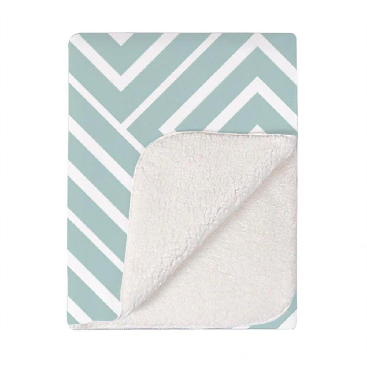 Geometric Modern Ornment Blanket - Green – image 2