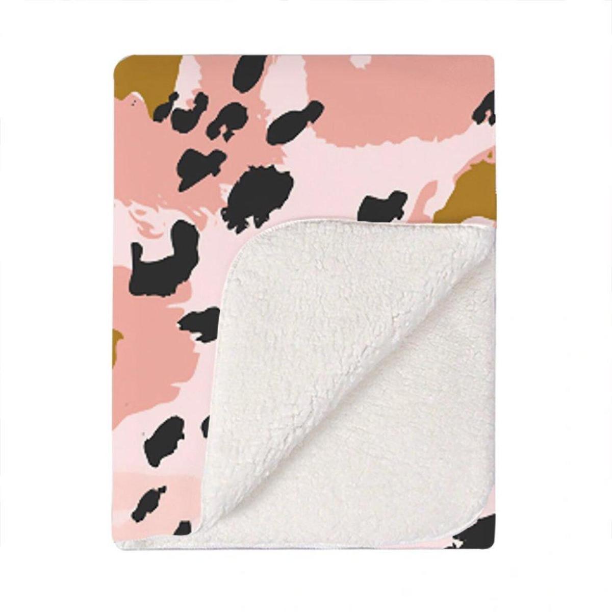 Hand Drawn Pink Leopard Print Blanket - Pink – image 2