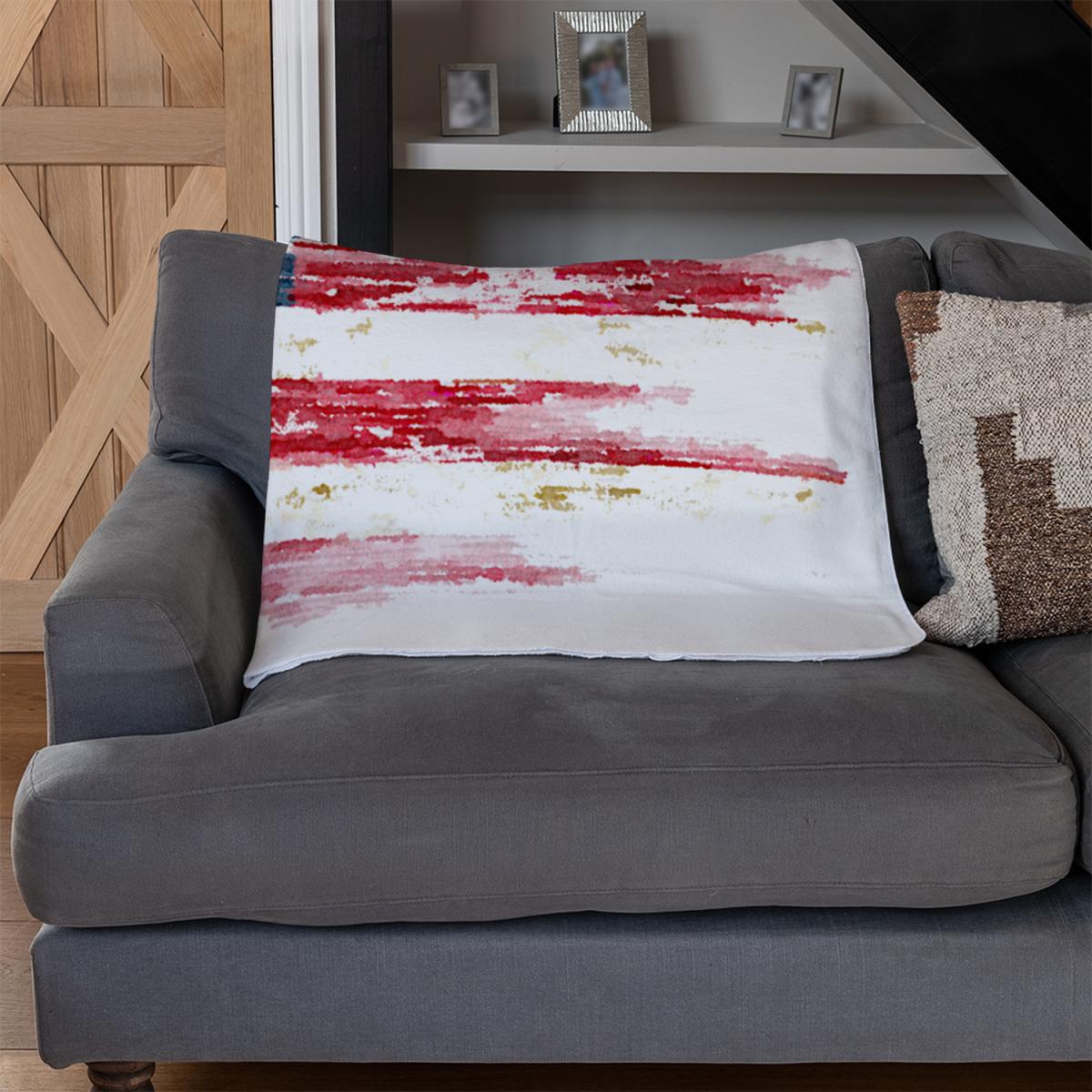 American Grunge Flag Blanket - Red – image 3