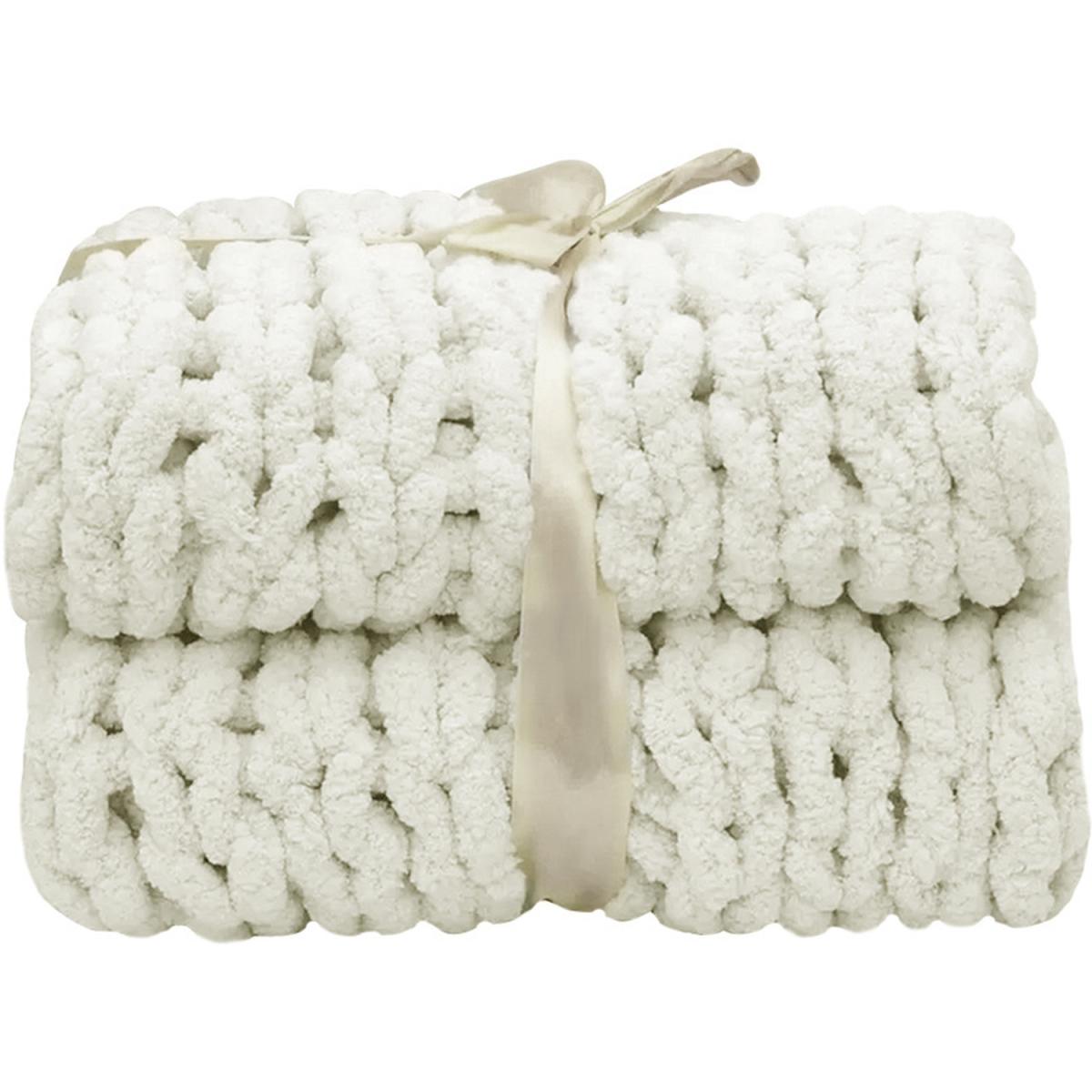 Chunky Knit Throws Blanket in Creamy White - Creamy White / 100cm – image 4