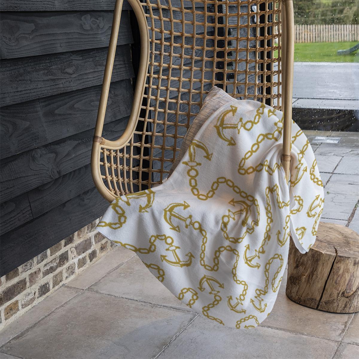 Anchor  Chains Blanket - Gold – image 2