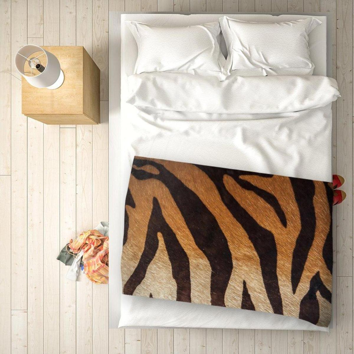 Tiger Skin Print Blanket - Brown – image 1
