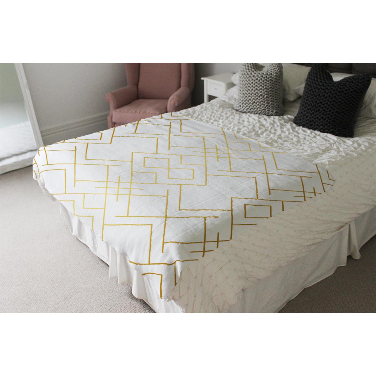 Golden Geo Pattern Blanket - Gold – image 4