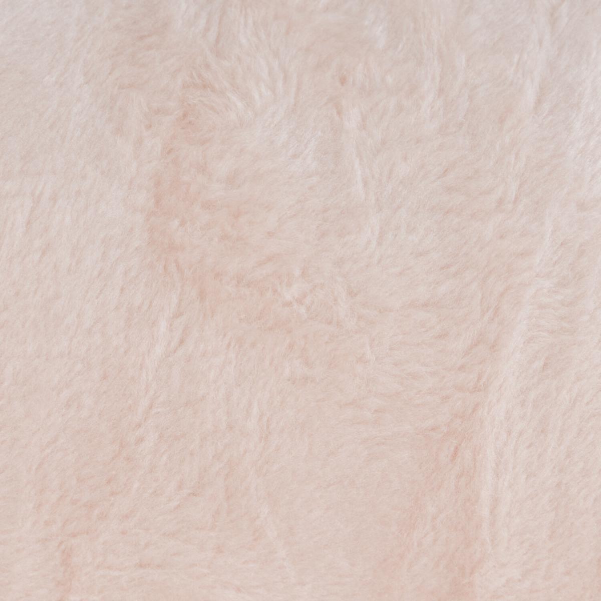 Essential Large Faux Fur Throw - Blush – image 4
