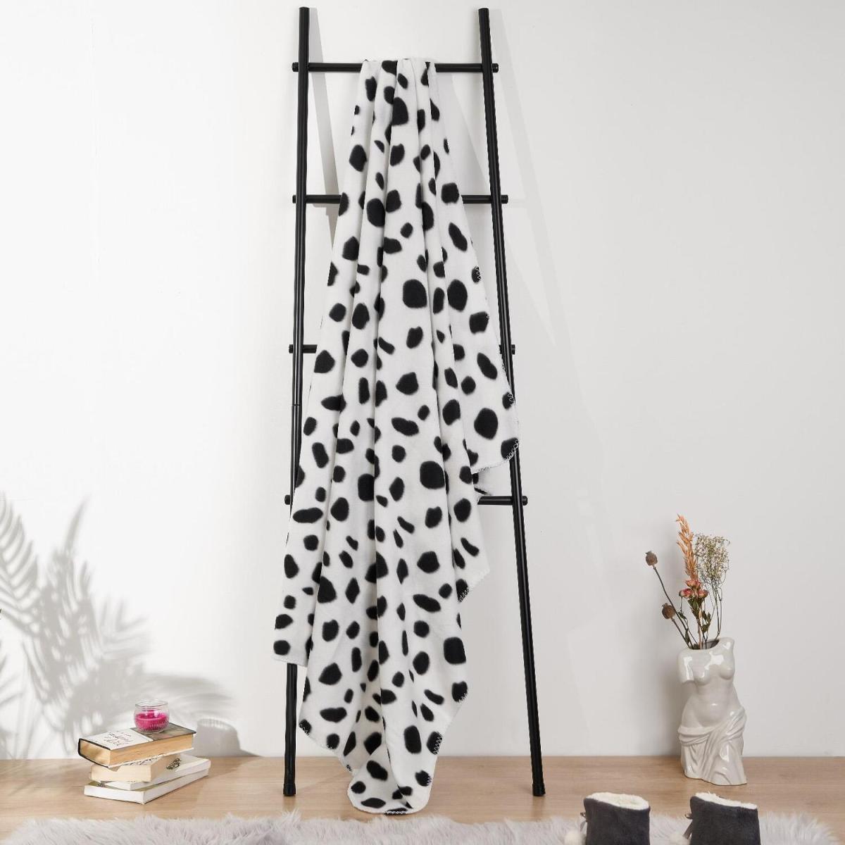 Dreamscene Dalmatian Fleece Blanket Throw Over Soft, 120 x 150cm - Black White - White – image 5