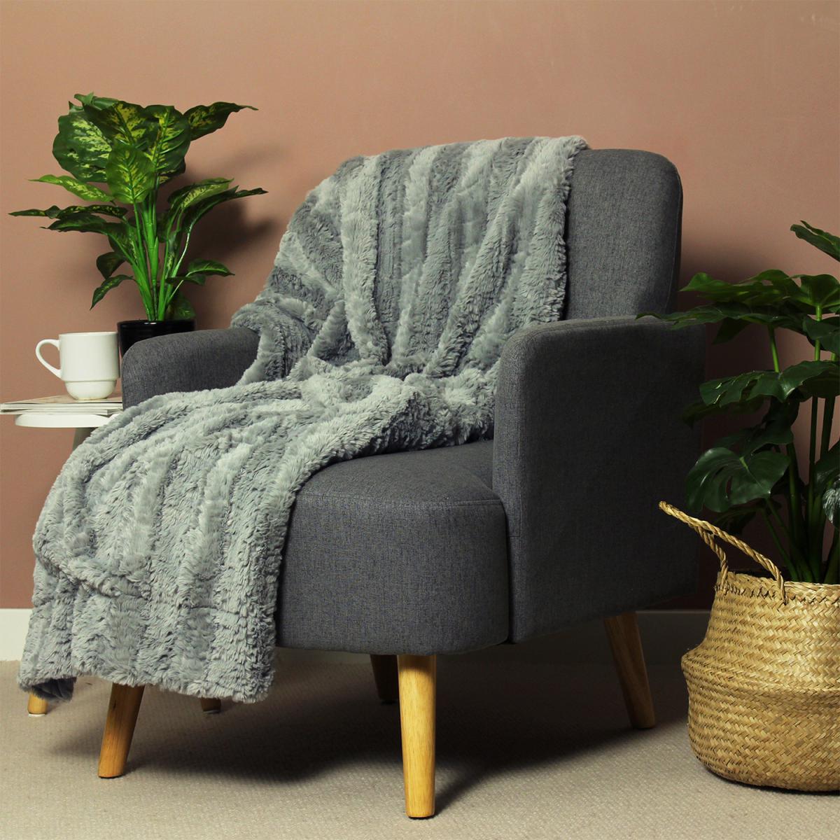 Micro-Mink Faux Fur Throw - Grey – image 2