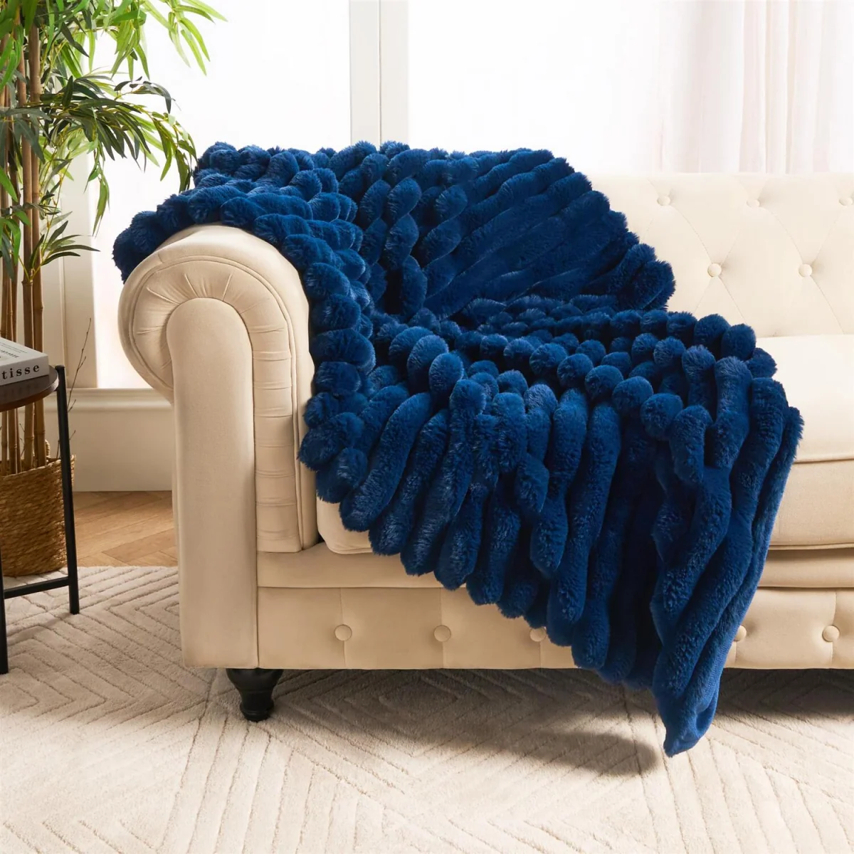 OHS Jumbo Faux Fur Ribbed Throw - Navy – image 2