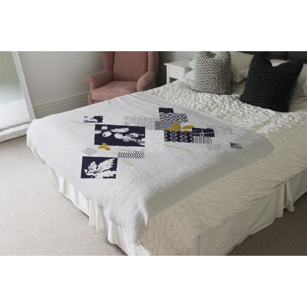 Geometric Squares Leaves Blanket - Blue – image 4