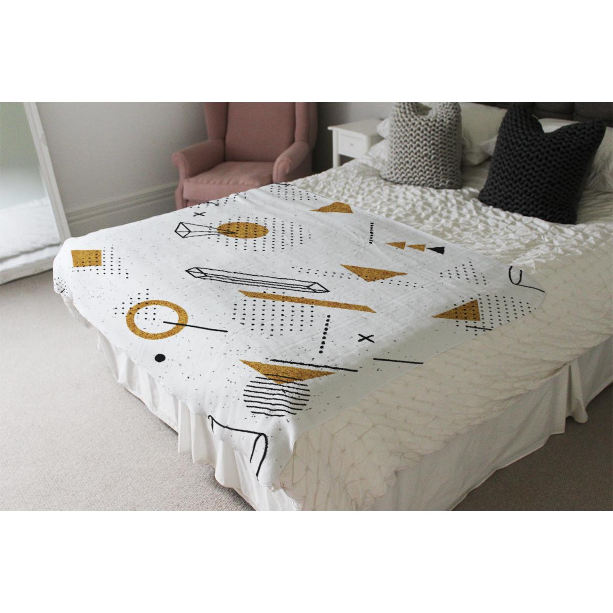 Trendy Geometric Elements Blanket - White – image 3