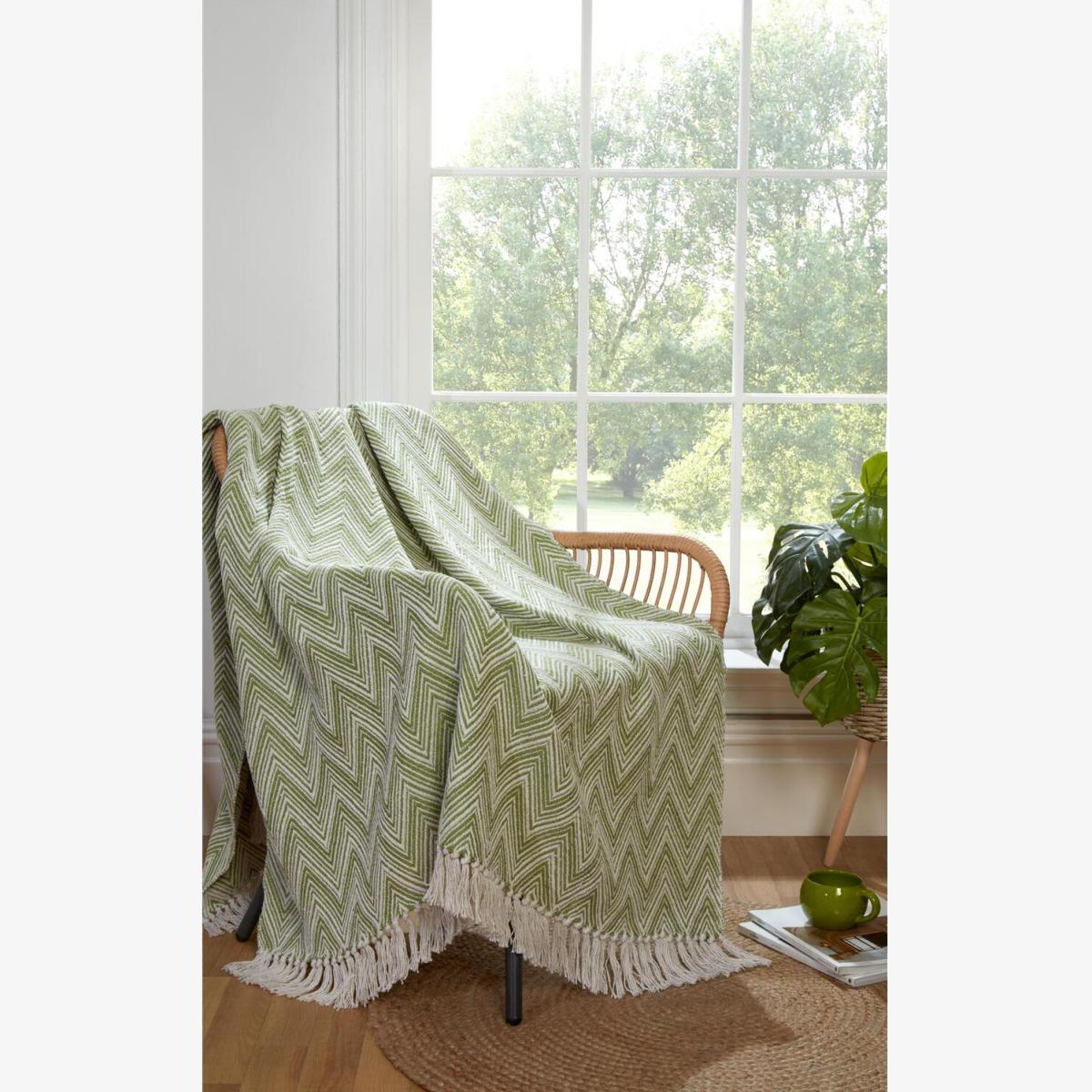 Chester Herringbone Throw - Green / 180x250cm