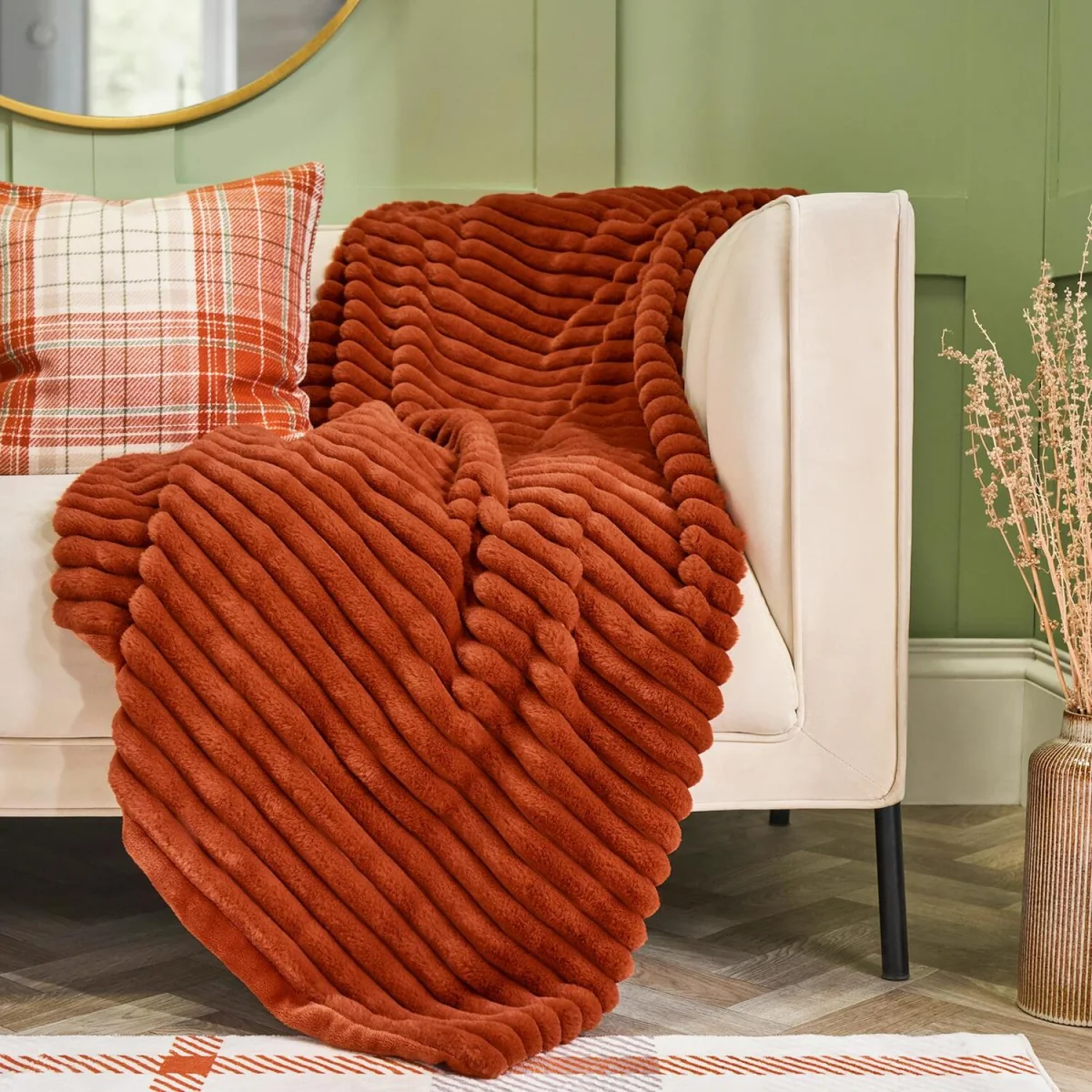 OHS Faux Fur Thick Ribbed Throw - Rust / 0.95kg / 125cm – image 2