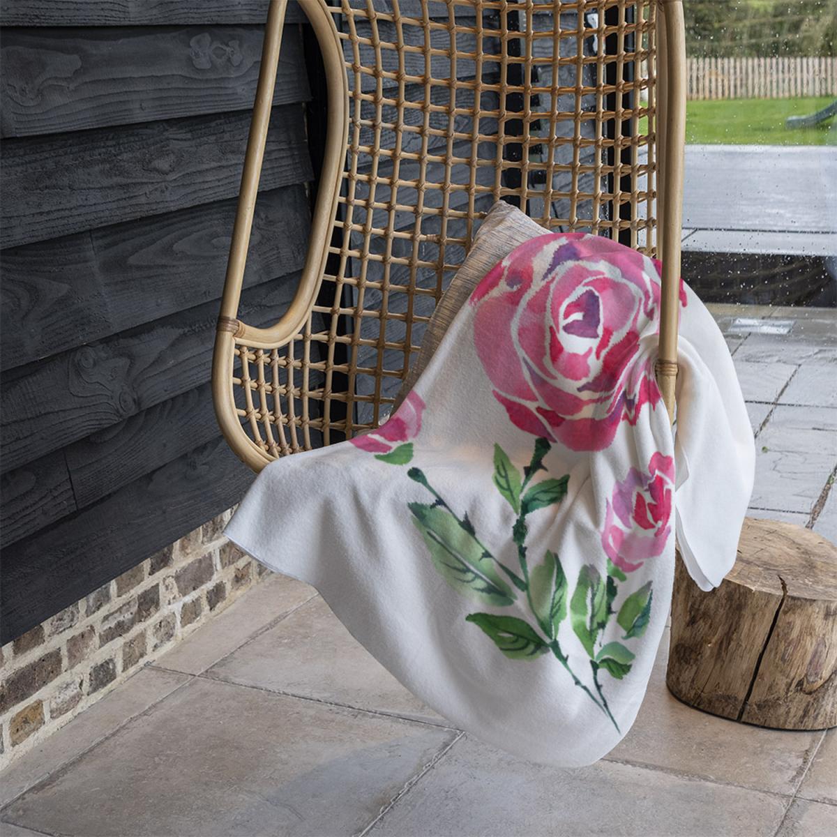 Rose Print Blanket - Pink – image 1
