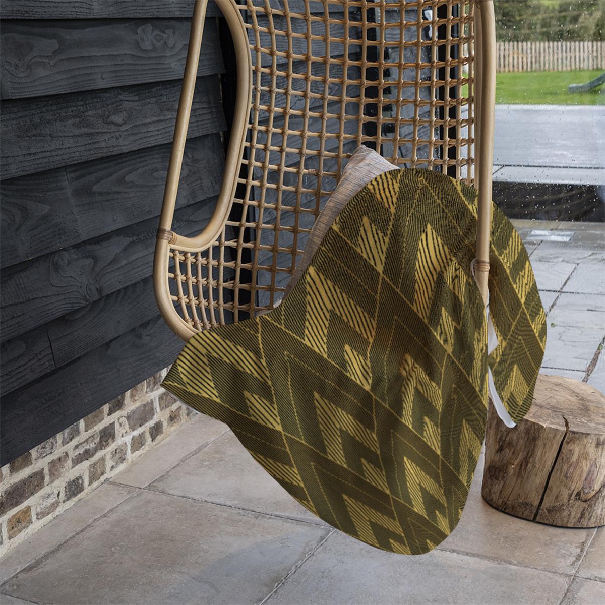 Black Gold Striped Triangles Blanket - Gold – image 1