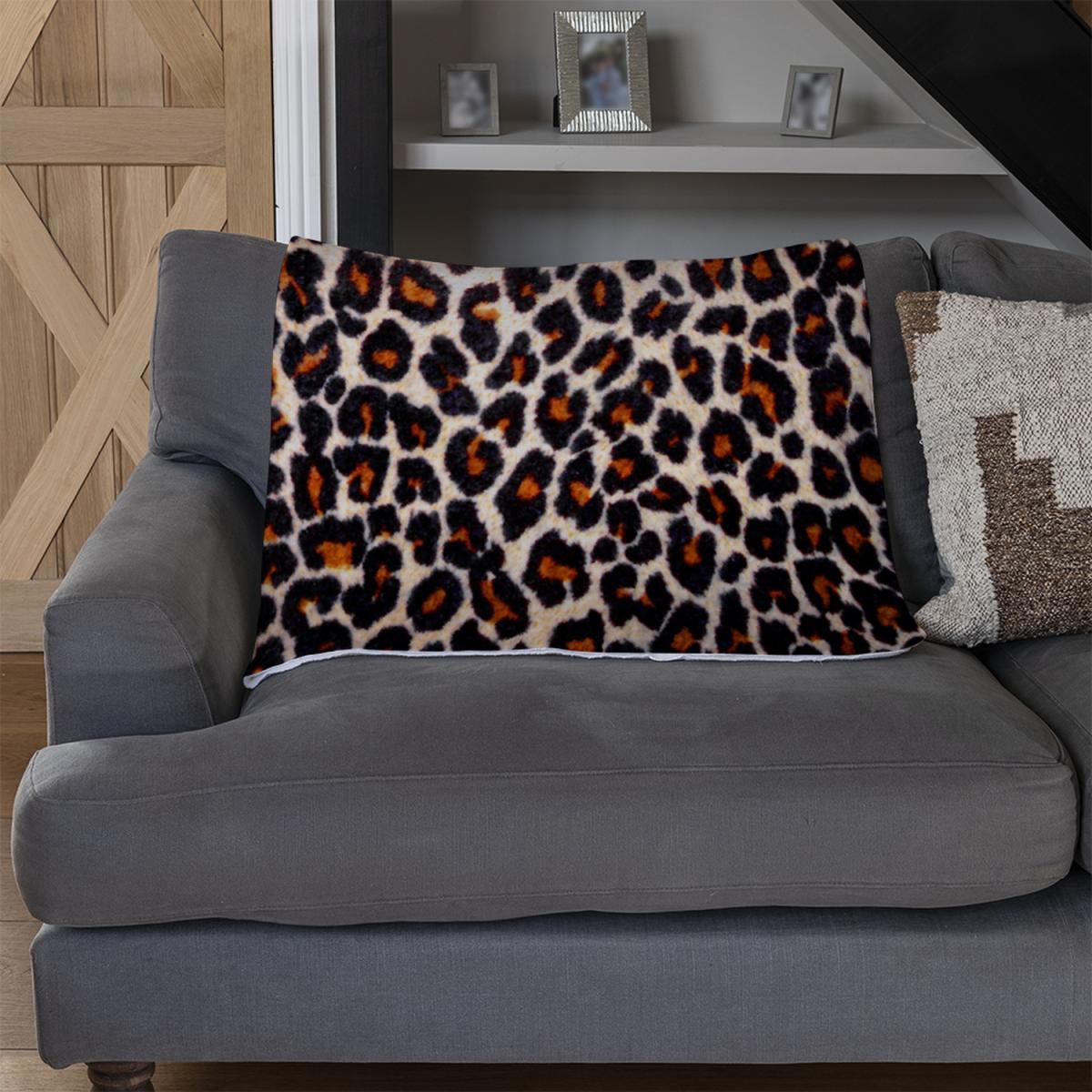 Print Of Leopard Skin Blanket - Brown – image 3