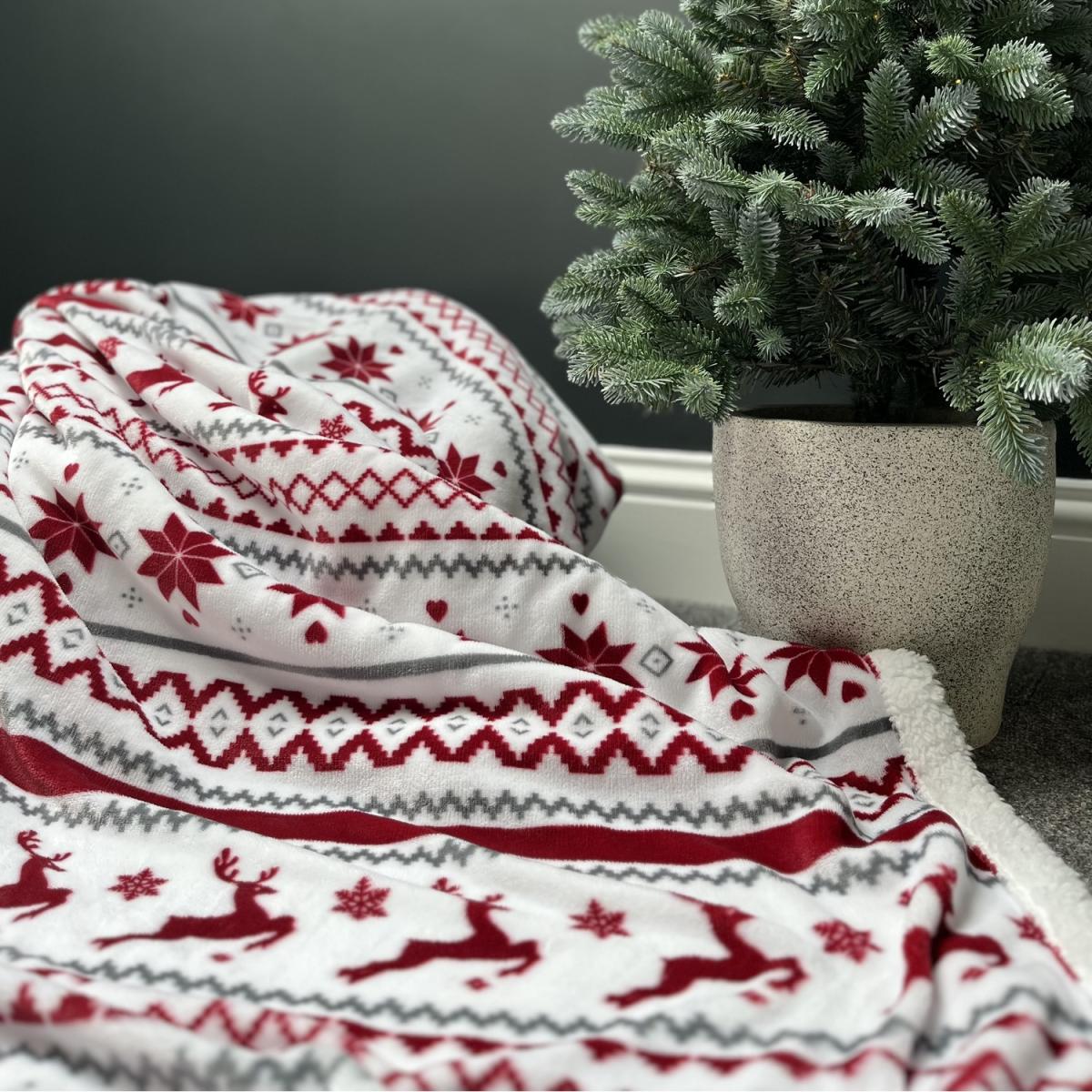 Noel Reindeer Sherpa Fleece Throw - White