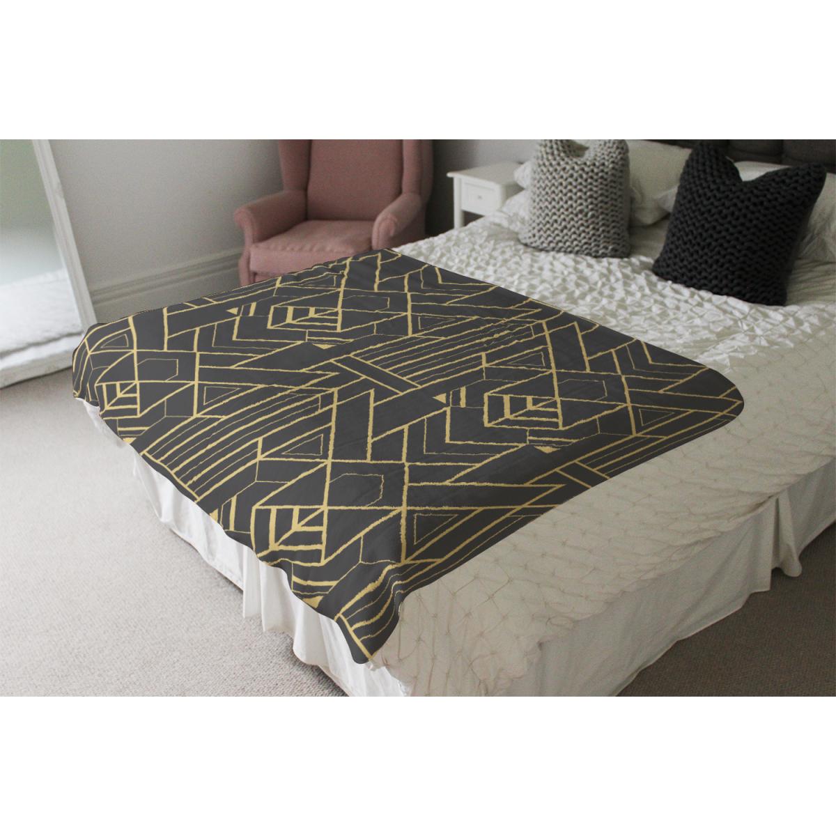 Golden Lined Shape Blanket - Brown – image 4
