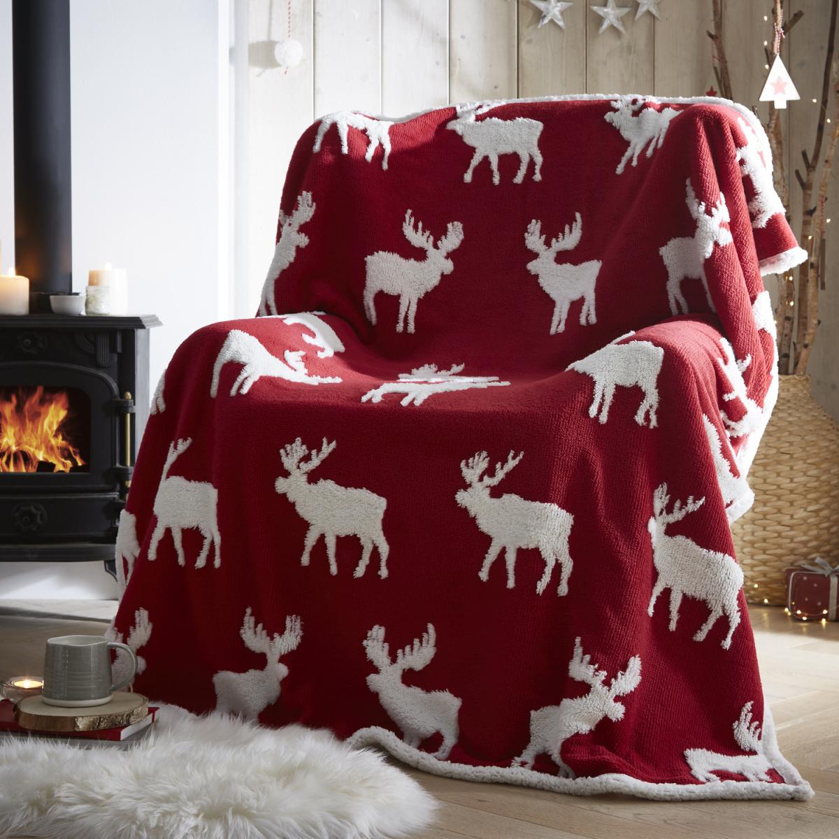 Moose Throw 130x170cm - Red – image 3
