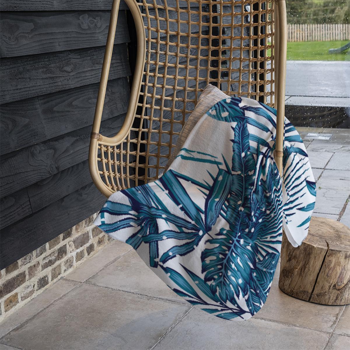 Snow Tropical Leaves Blanket - Blue – image 1