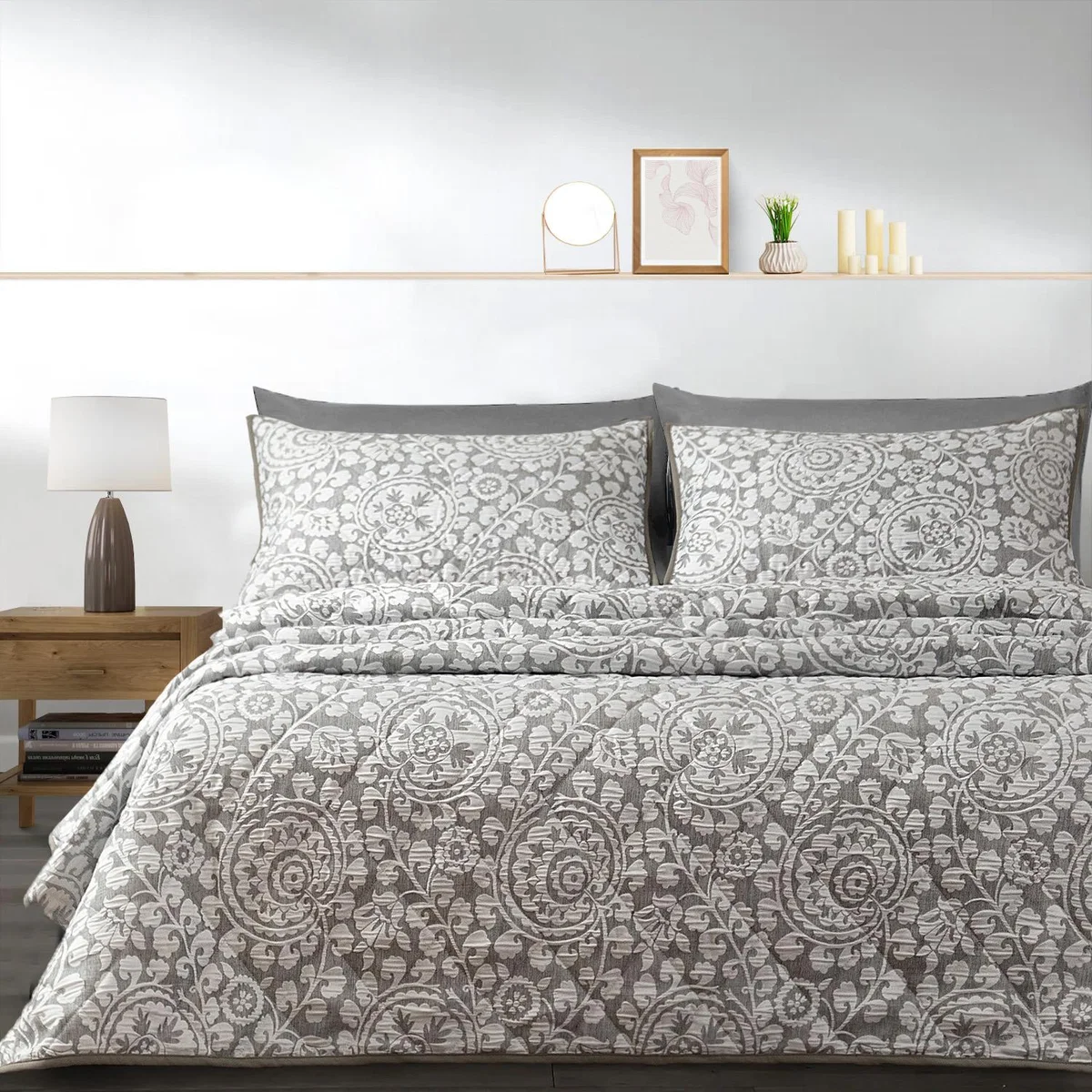 Luxury Jacquard Quilted Bedspread Sets - Grey / Double