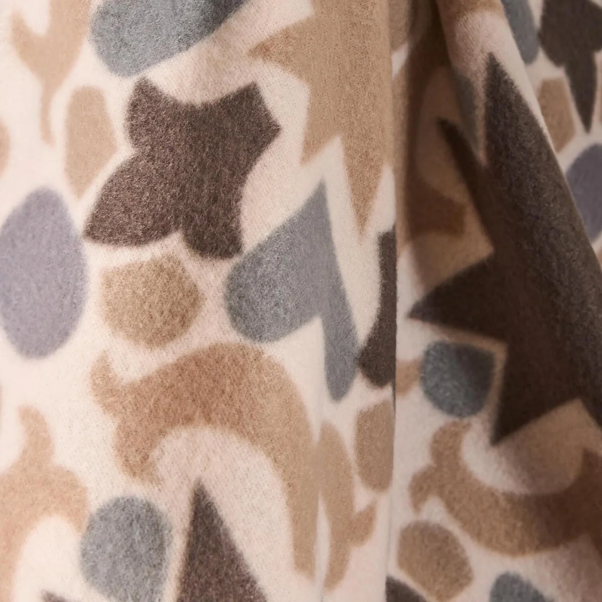 OHS Tile Print Fleece Throw - Natural – image 2