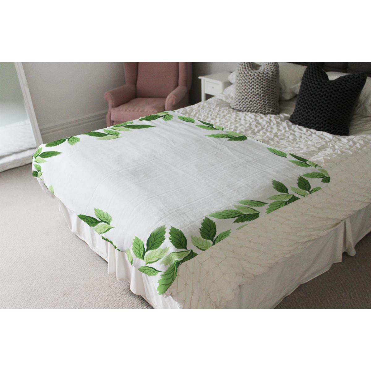 Green Border Blanket - Green – image 4