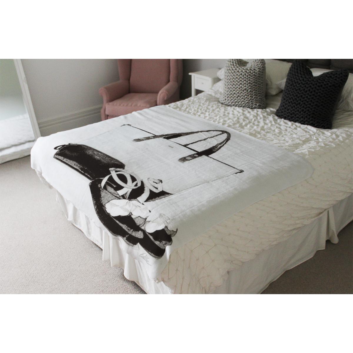 Dressed To Impress Blanket - Black – image 4