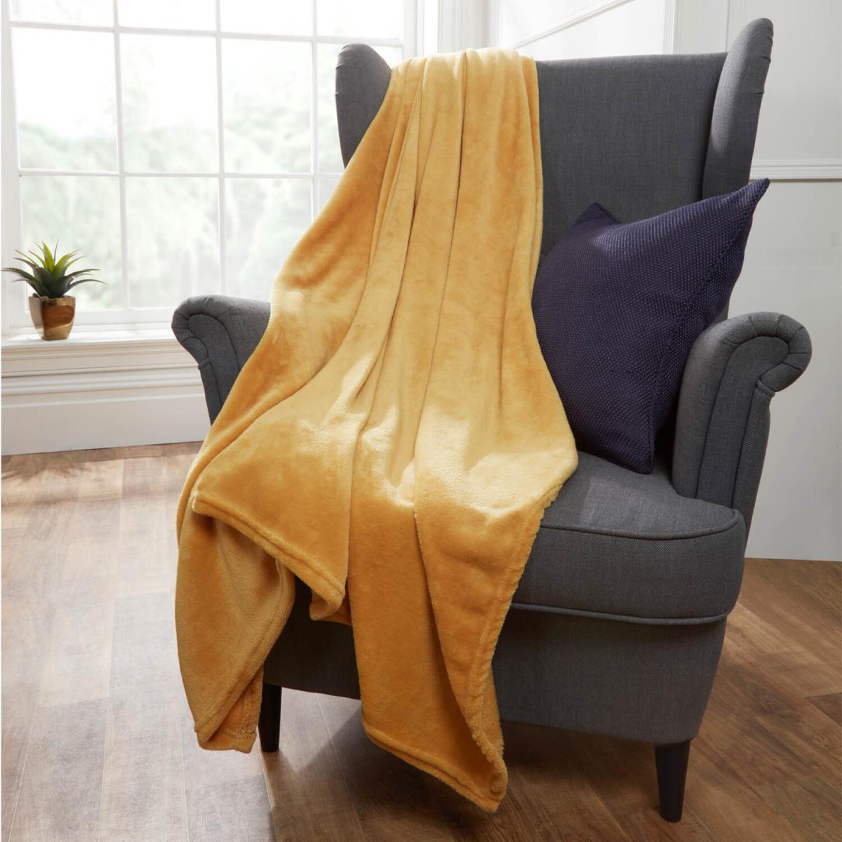 Brentfords Ultra Soft Blanket Throw Warm Flannel Fleece - Yellow / 15cm – image 1