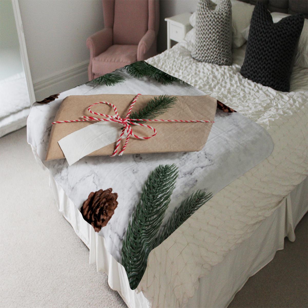 Christmas Gift Box Soft Blanket - Gold – image 1
