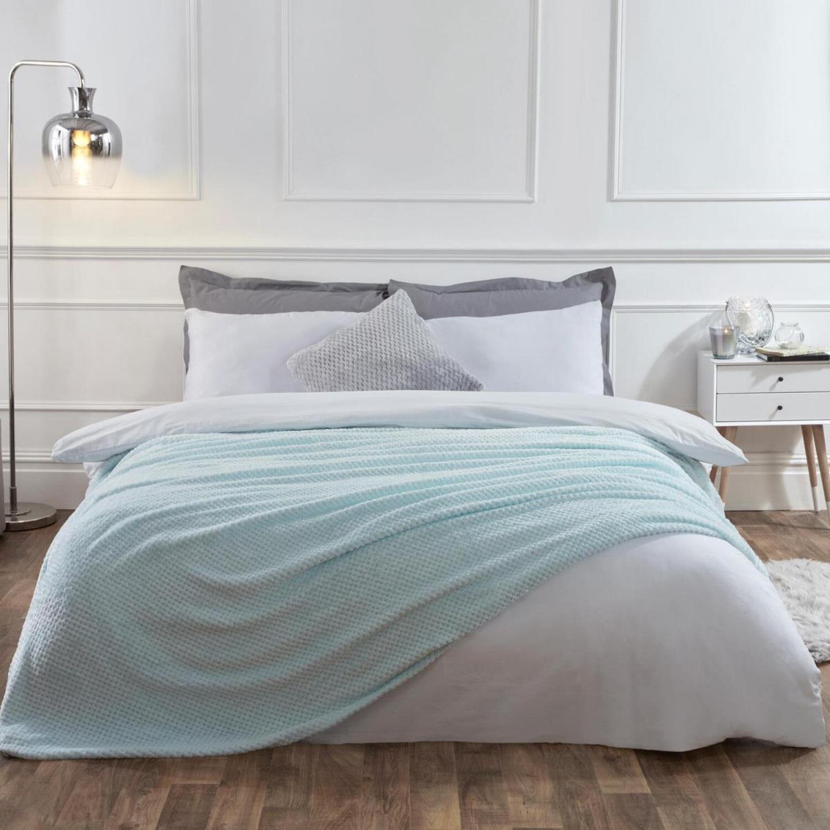 Luxury Large Waffle Honeycomb Mink Throw - Blue / 200cm – image 3