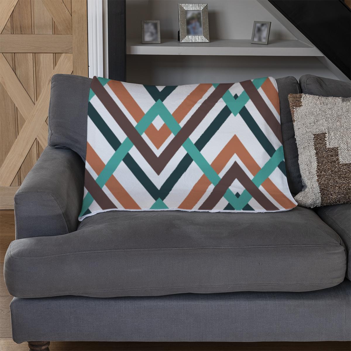 Coloured Geometric Zig Zag Blanket - Green – image 3