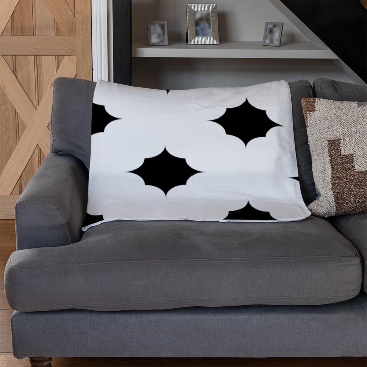 Star Ornament Blanket - Black – image 3