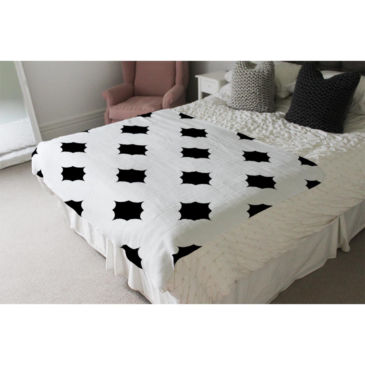 Star Ornament Blanket - Black – image 4
