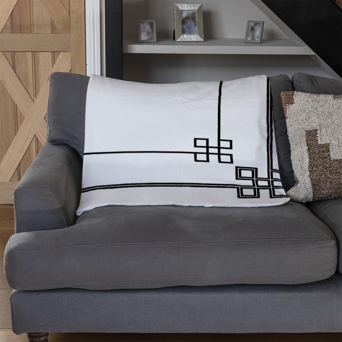 Roman Style Ornamental Frame Blanket - Black – image 3