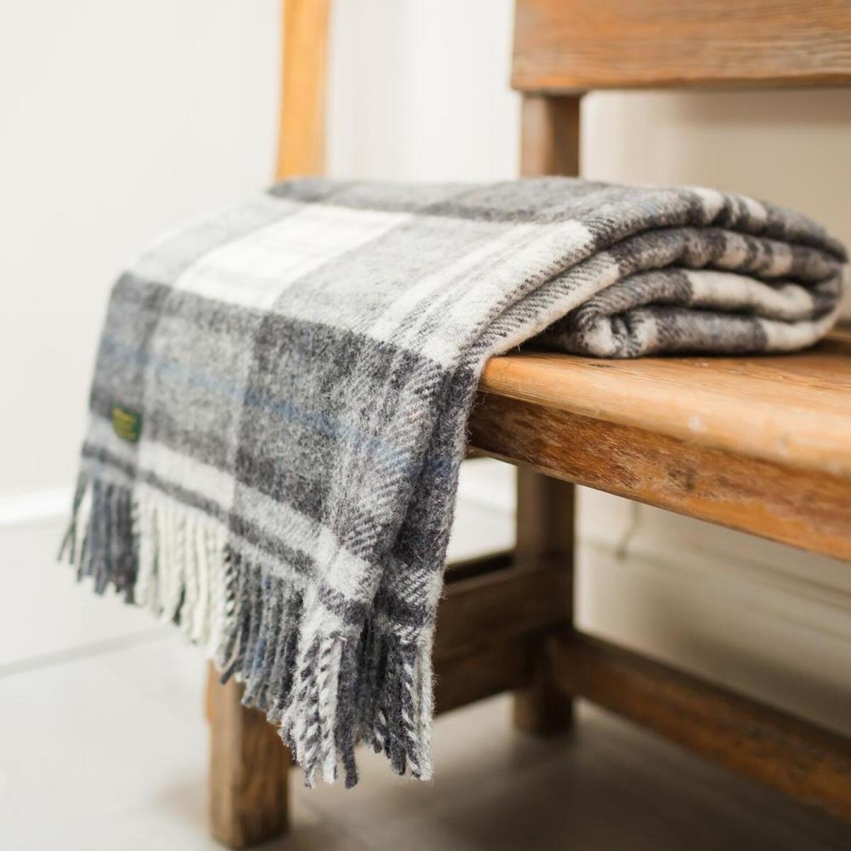 Tweedmill Cottage Check ThrowBlanket - Grey