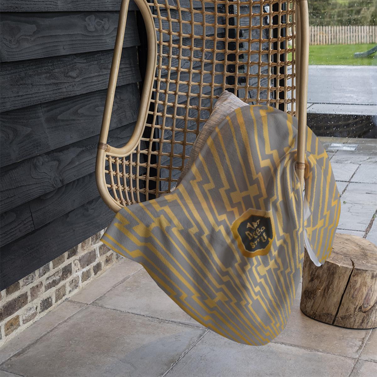 Art Deco Style Blanket - Gold – image 5