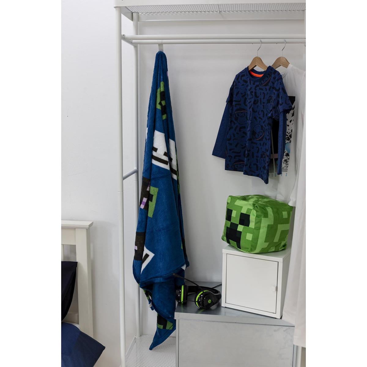 Minecraft Creeps Fleece Throw   - Blue – image 6