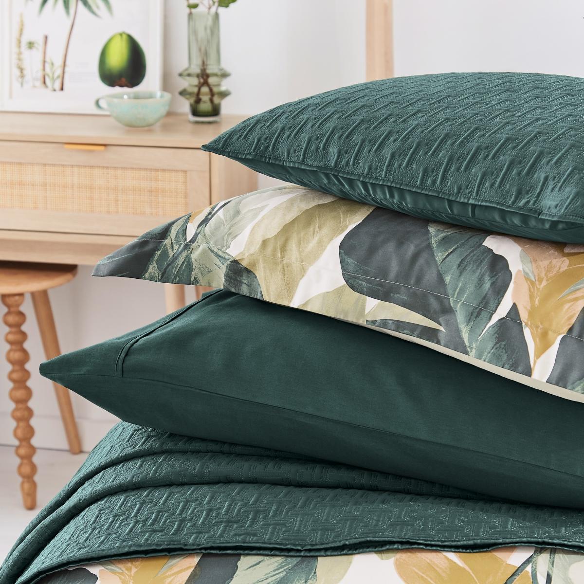 T Quilted Throw by Designer Ted Baker in Forest Green – image 2
