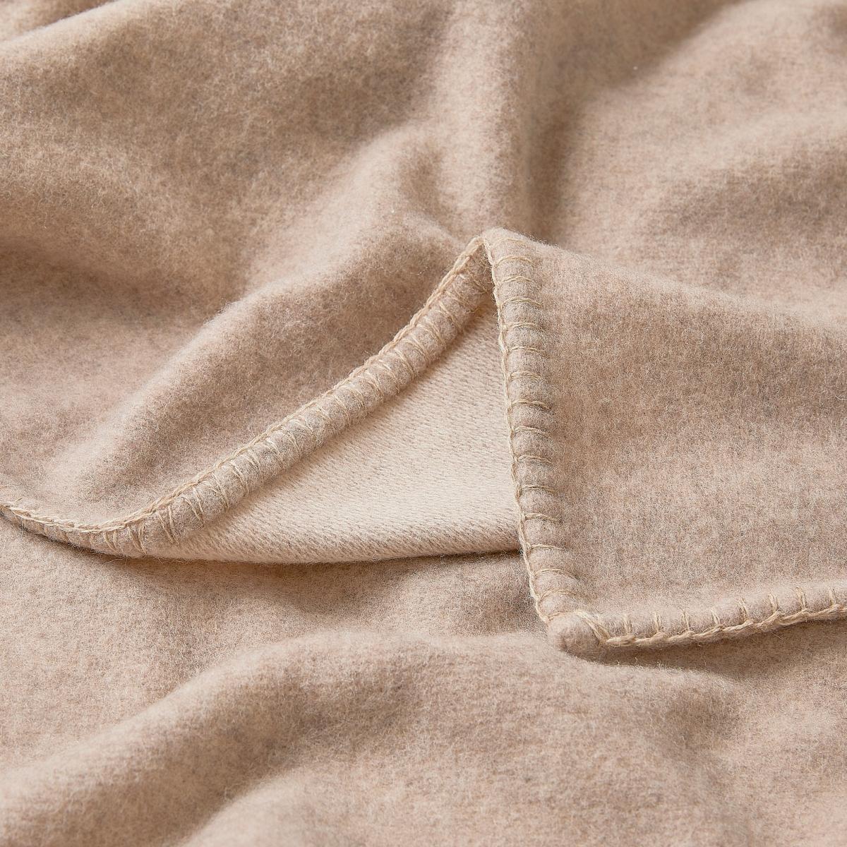 Sandstone Luxury Wool Throw in Mushroom Pink – image 2