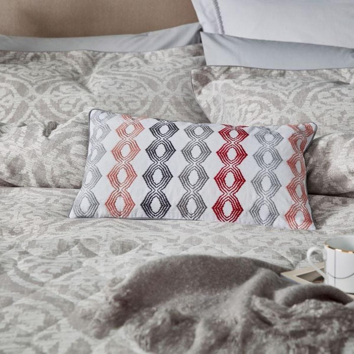 Sezan Damask Quilted Throw in Silver Grey – image 2