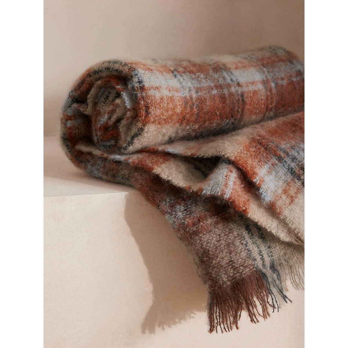 Harlyn Mohair Throw – image 2
