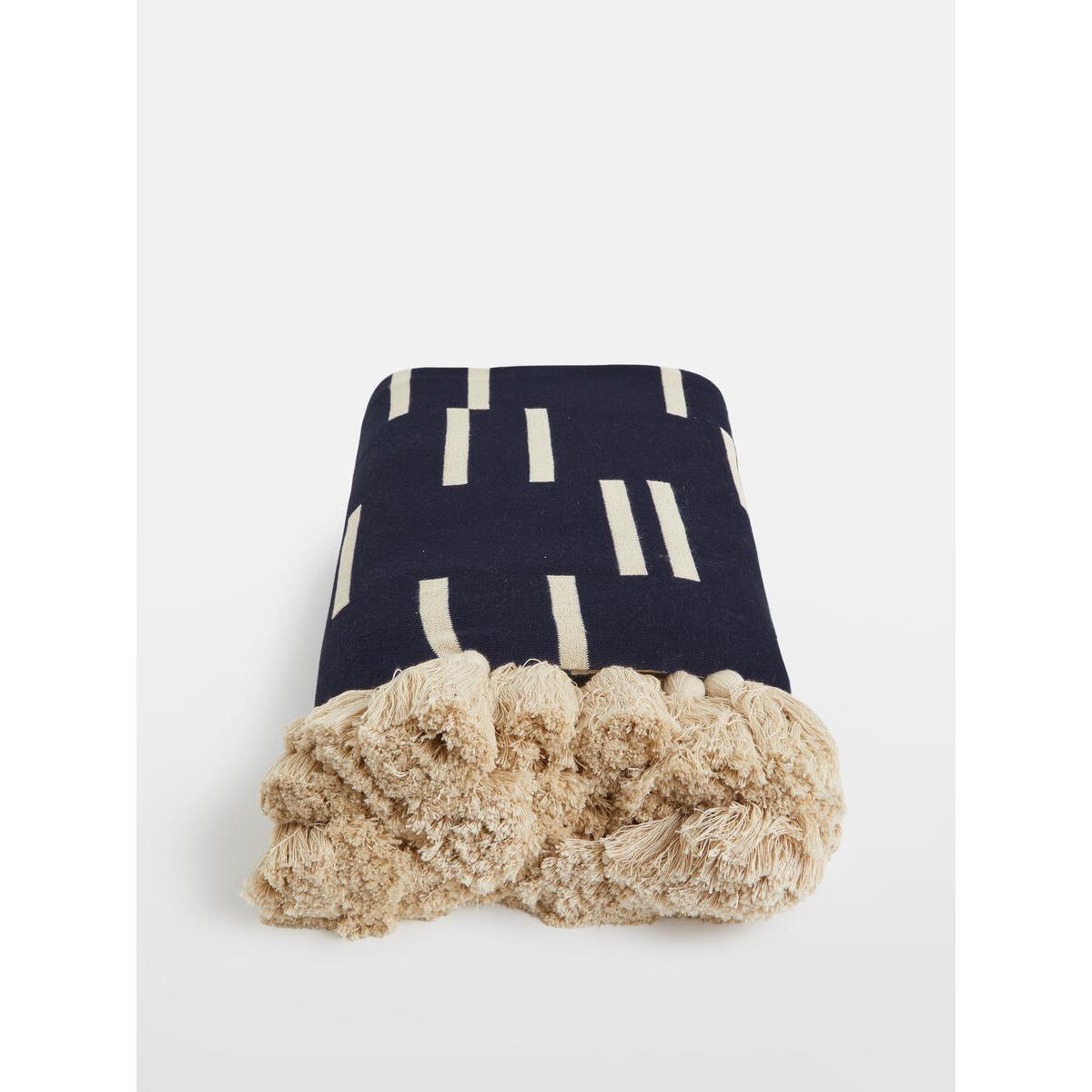 Ezra Throw, Midnight – image 4