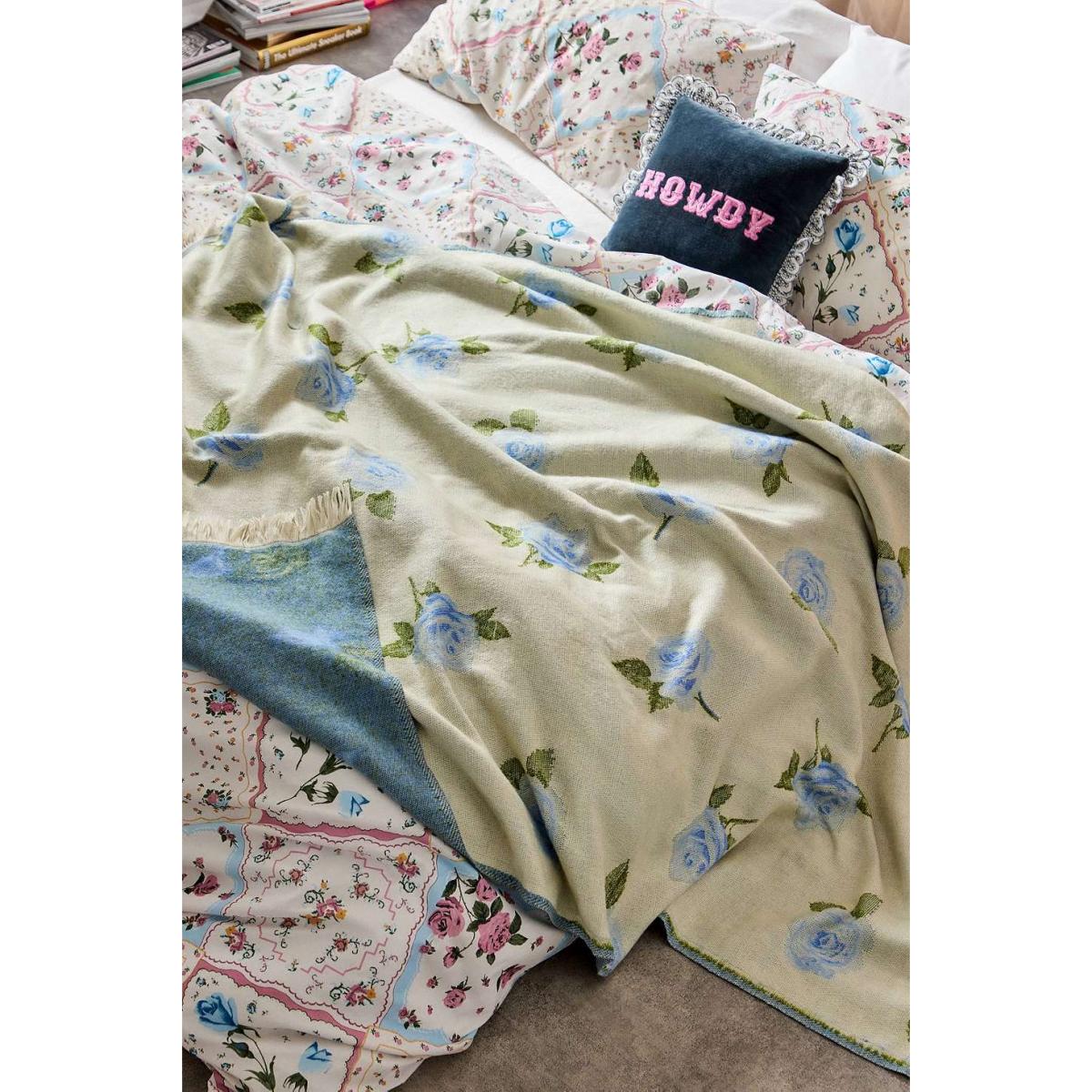 Blue Rose Art Vintage Throw - Light Blue 135cm x 160cm at Urban Outfitters – image 2