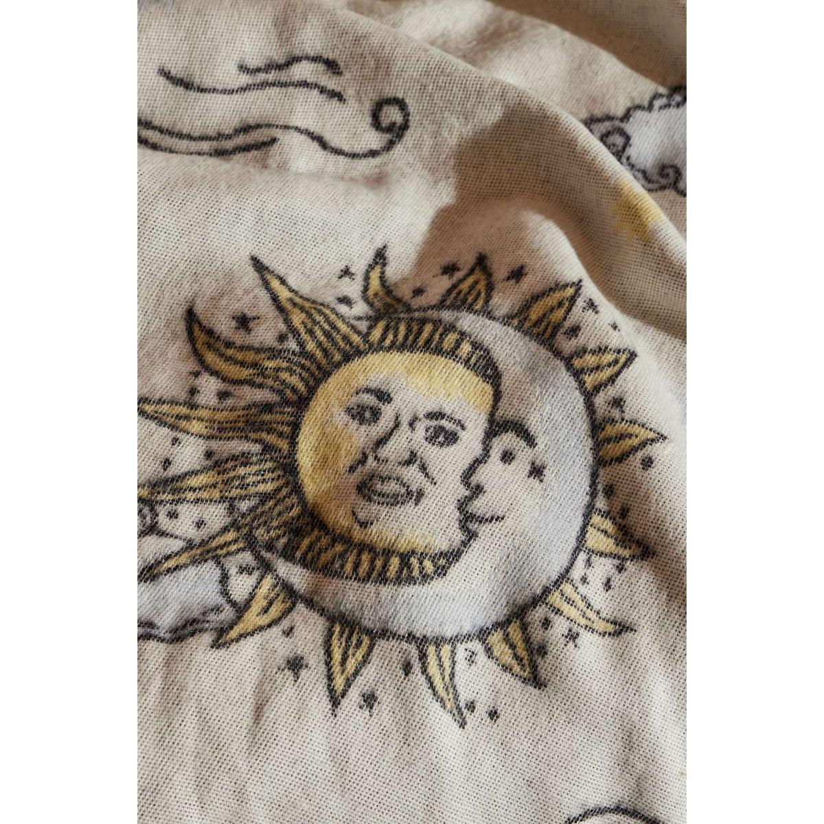 Vintage Sun And Moon Throw ALL at Urban Outfitters – image 3