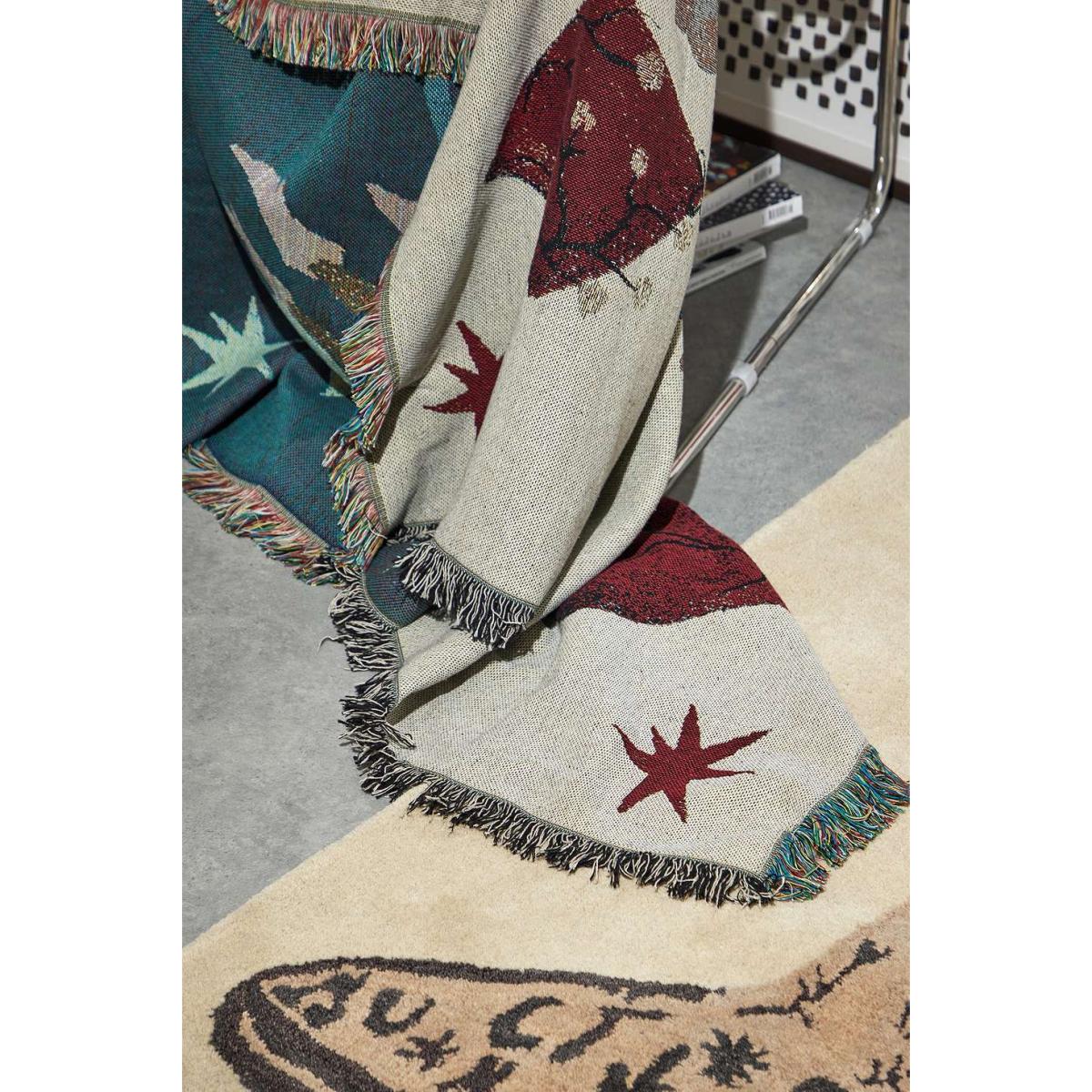 Urban Outfitters x TuftLuck TuftLuck UO Exclusive Dancing Diamond Art Throw ALL – image 4