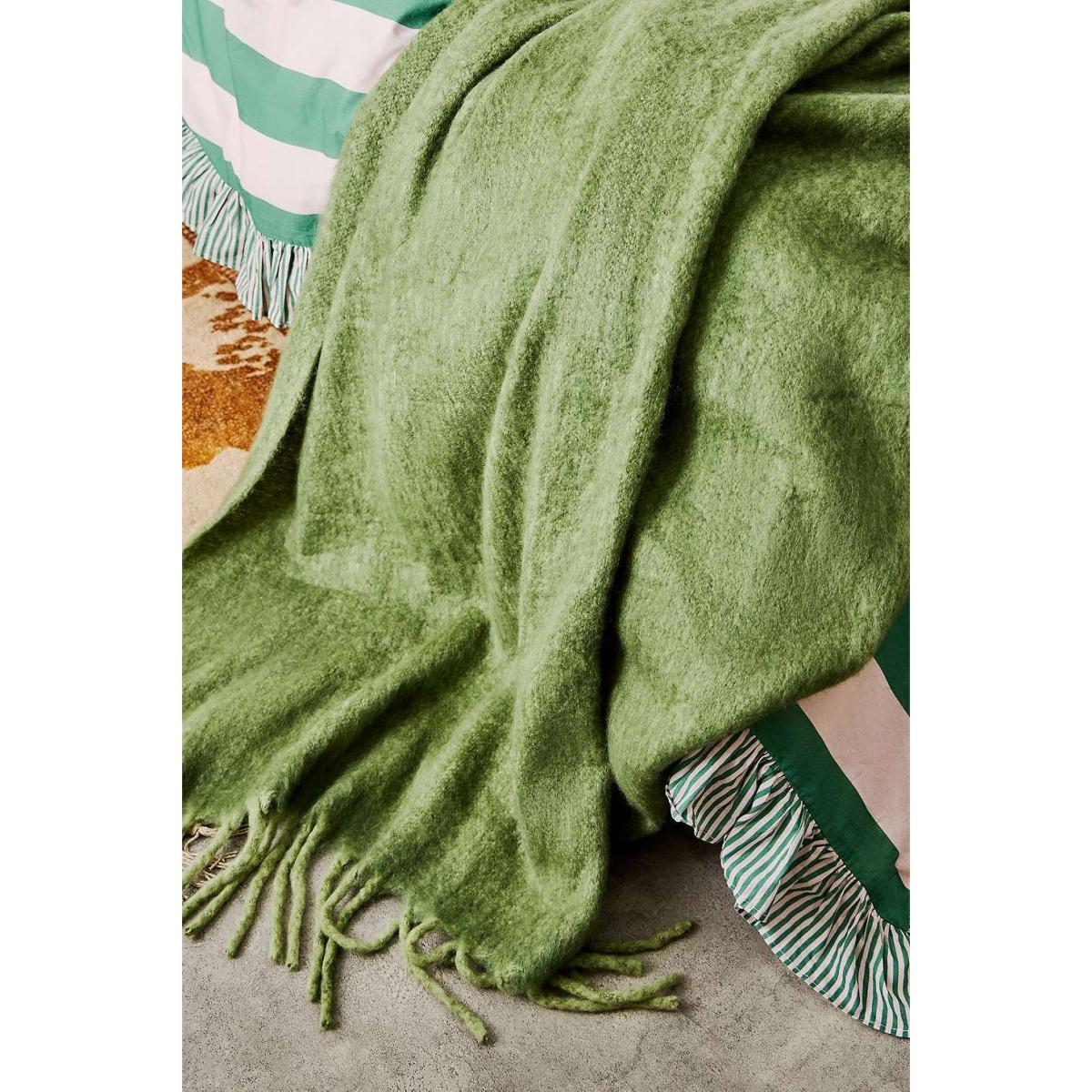 Green Two Tone Cosy Throw - Green ALL at Urban Outfitters – image 2