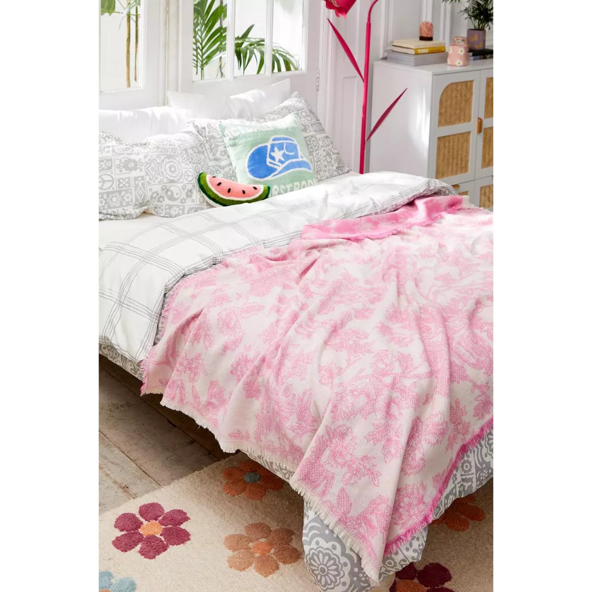 Pink Toile Throw - Pink ALL at Urban Outfitters – image 2